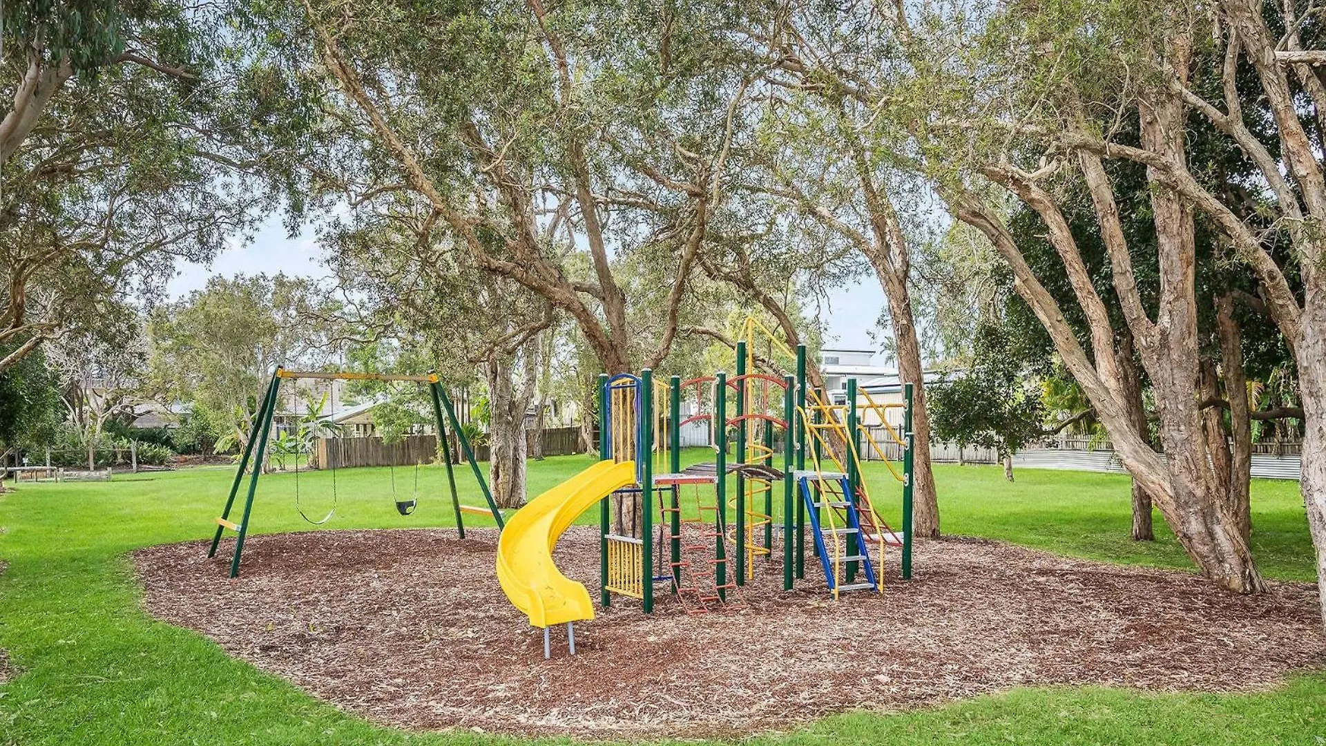 Holiday home 1 - 11 Roslin Street Moffat Beach Qld Caloundra Australia
